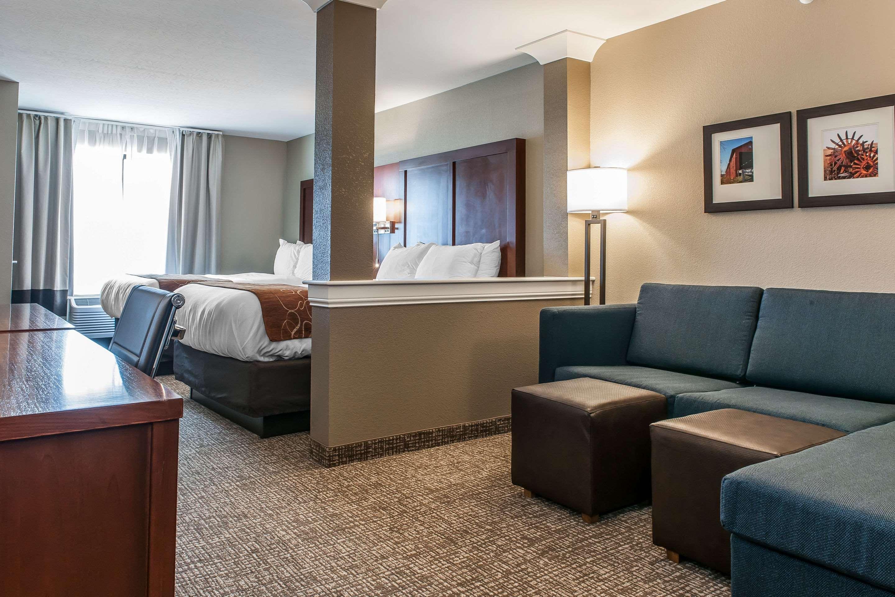 Comfort Suites Rensselaer Eksteriør billede