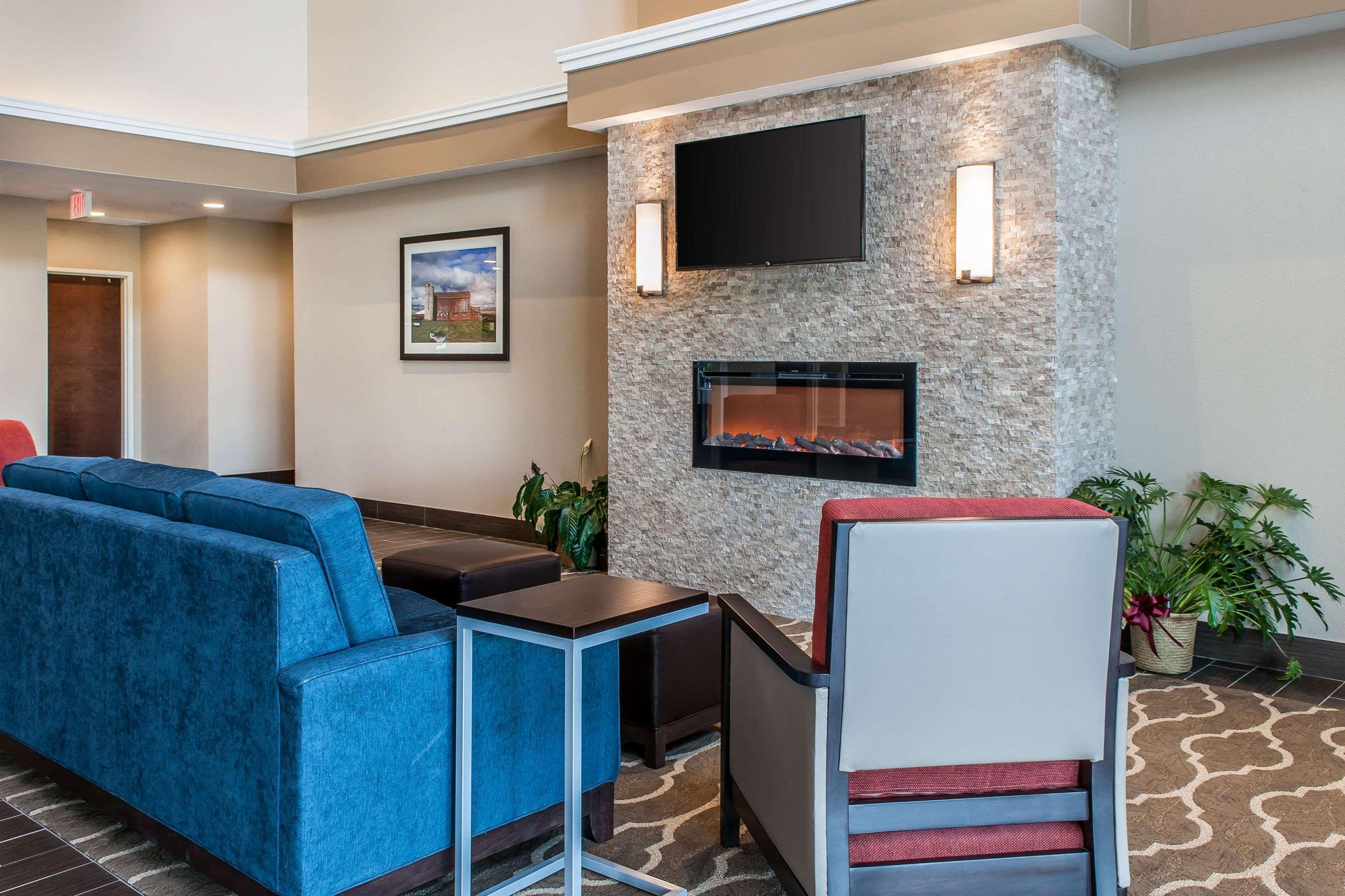 Comfort Suites Rensselaer Eksteriør billede