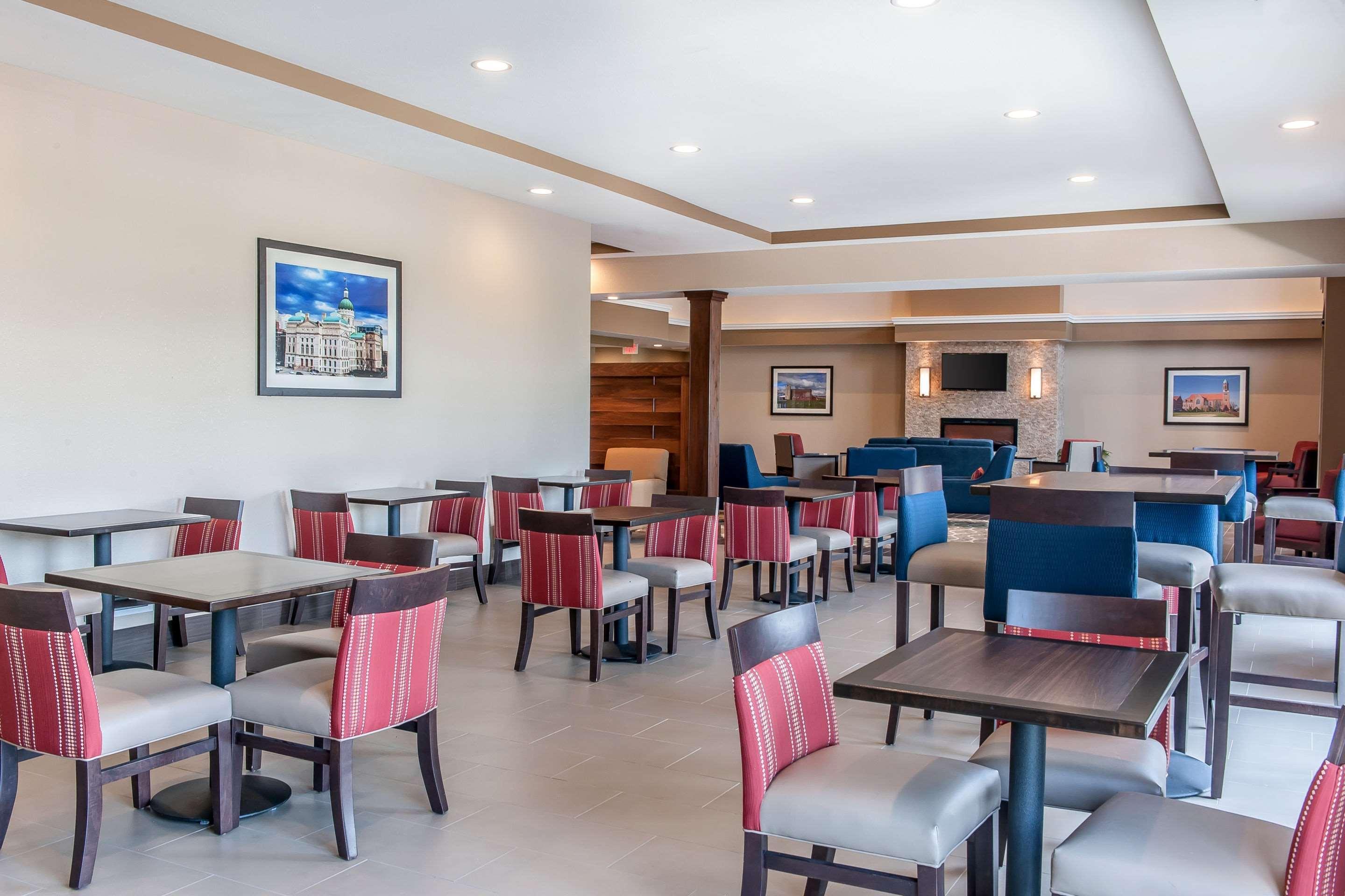 Comfort Suites Rensselaer Eksteriør billede
